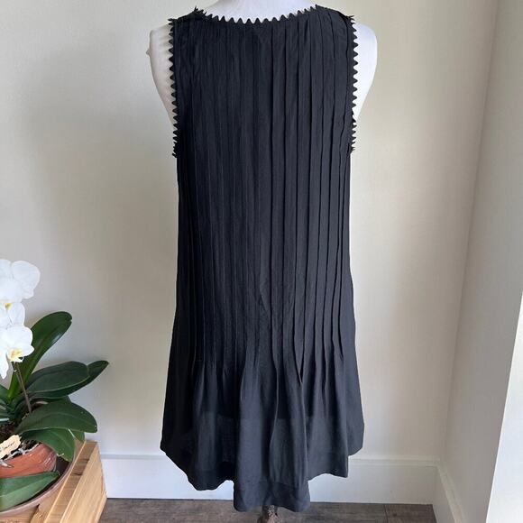 CLUB MONACO PLEATED TUNIC DRESS WITH SCALLOPED TRIM NECKLINE SIZE 6 - Picture 3 of 7